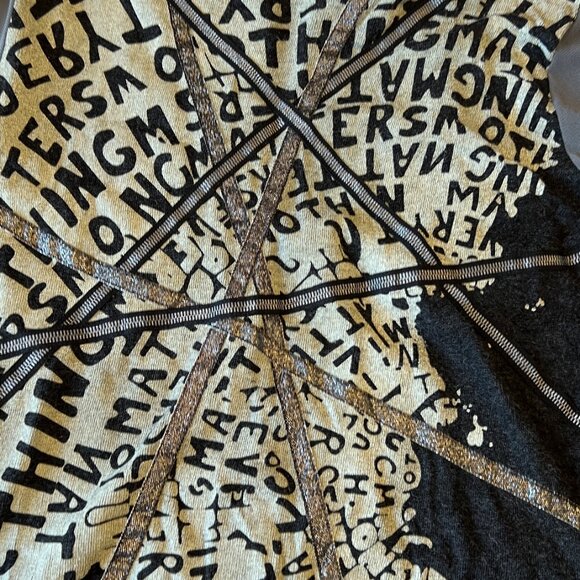 Aria Black & Grey Graphic Knit Top with Mesh Sleeves & Silver Accents - Large - Picture 9 of 11